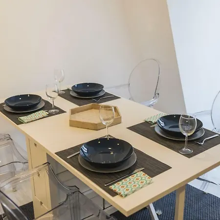 Traditional Duplex In Principe Real Lisboa