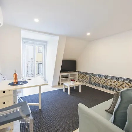 Traditional Duplex In Principe Real